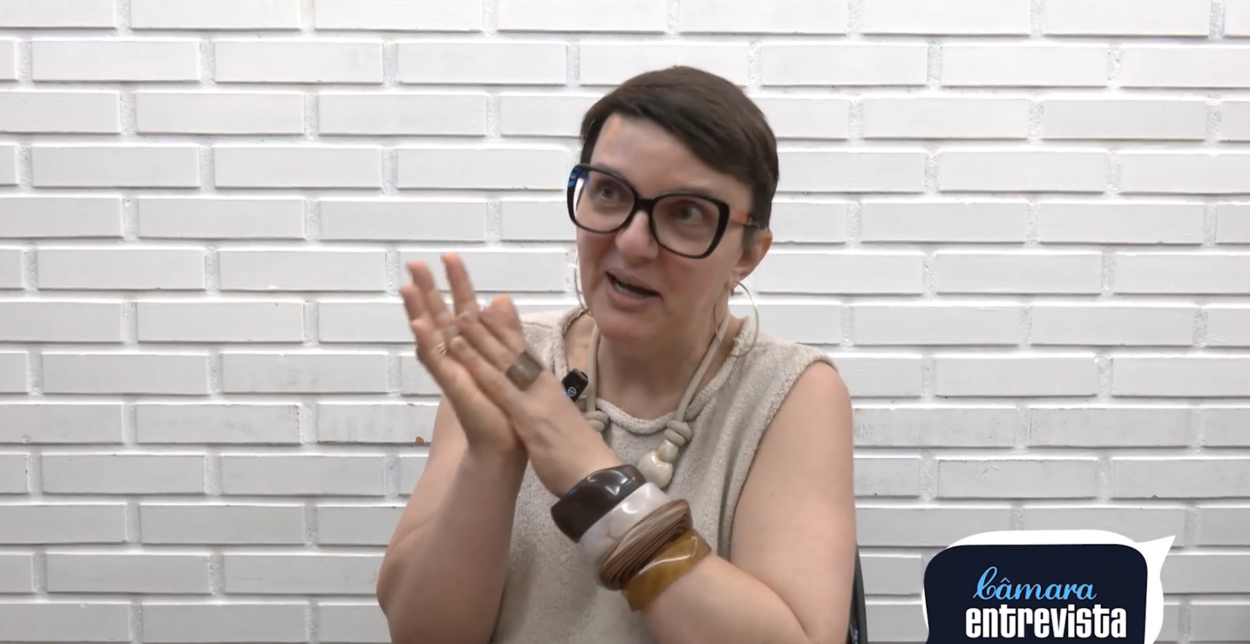 Marcela no Câmara Entrevista